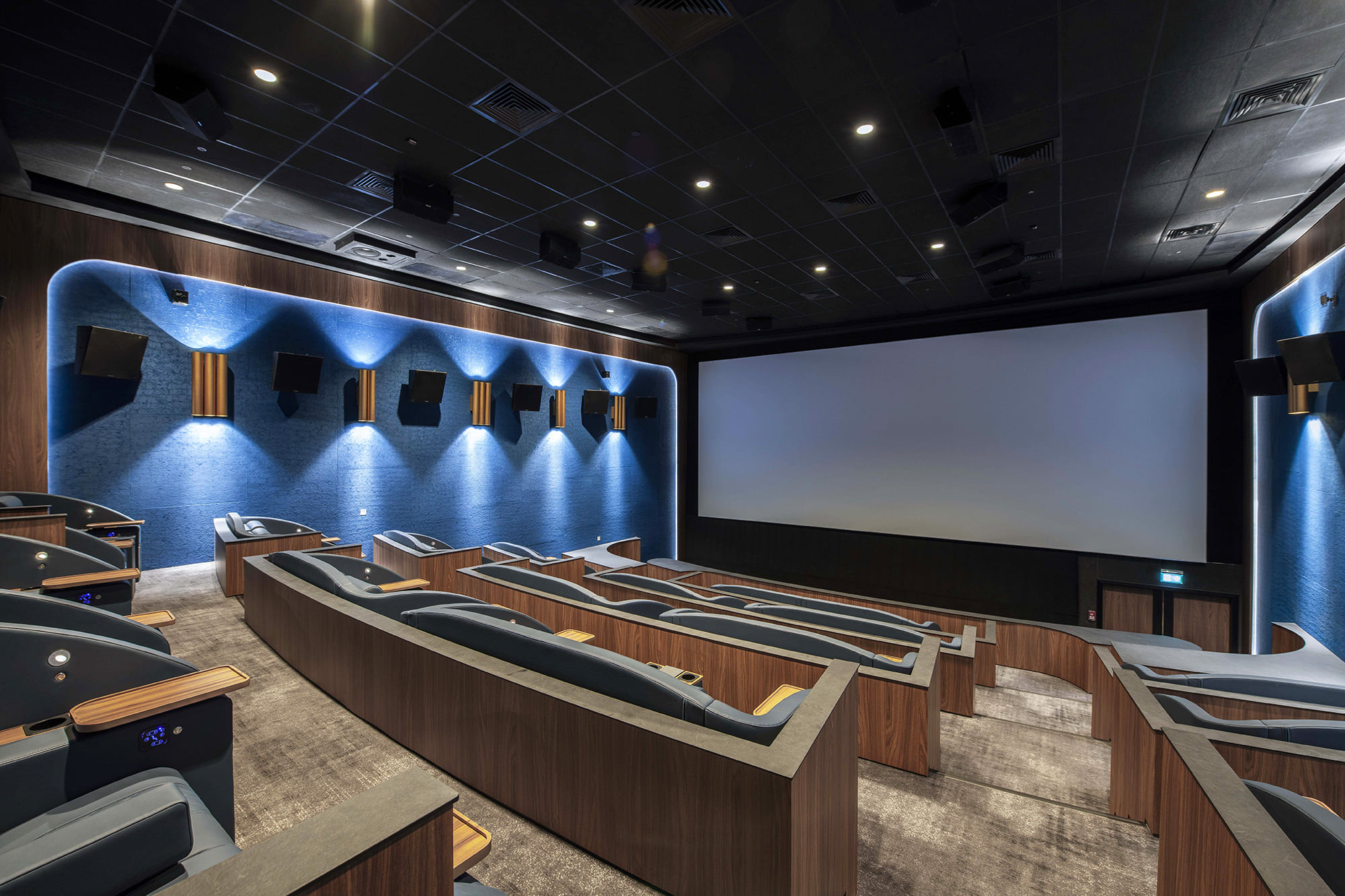 3 VOX Cinemas THEATRE Experience at MOE