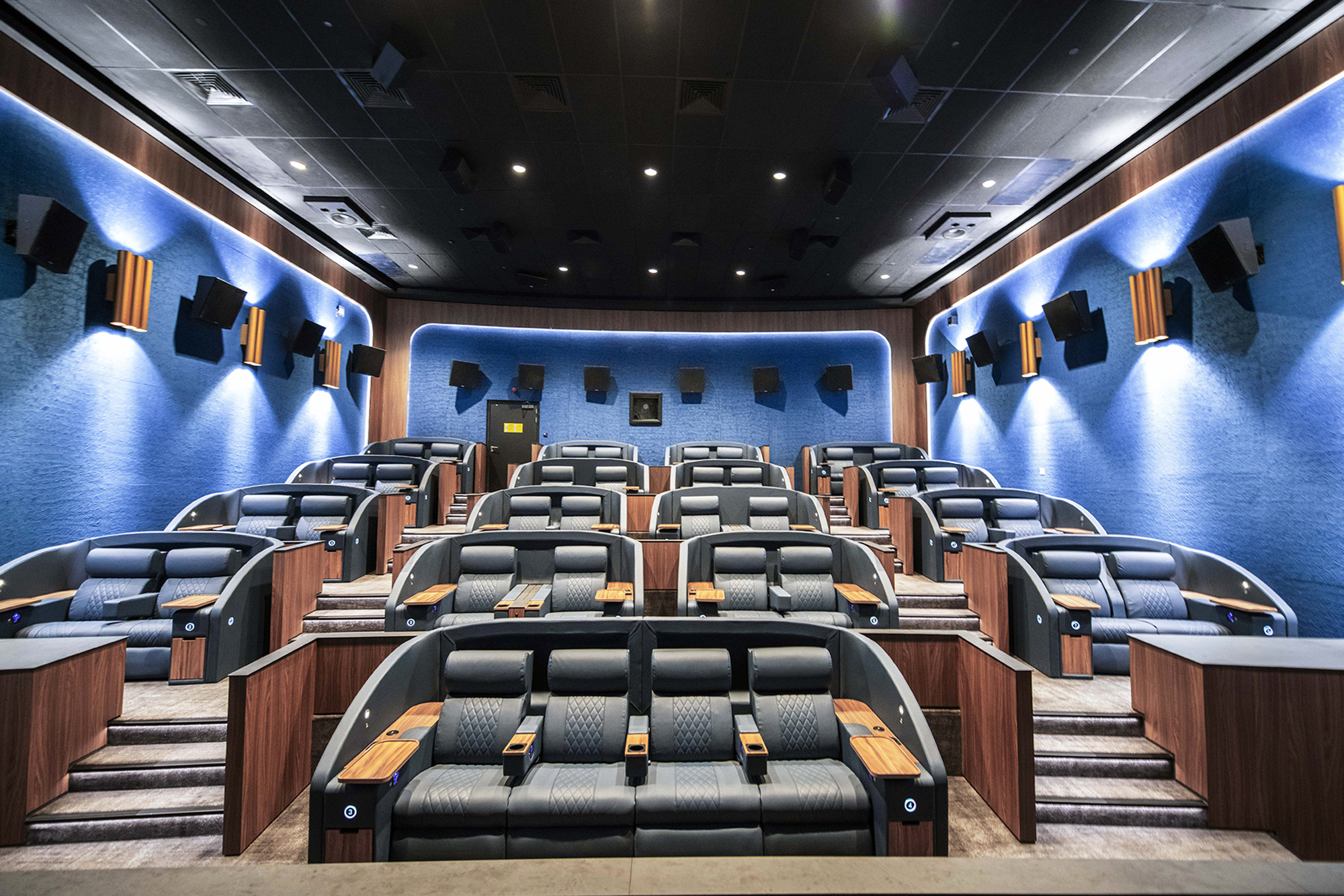 5 VOX Cinemas THEATRE Experience at MOE